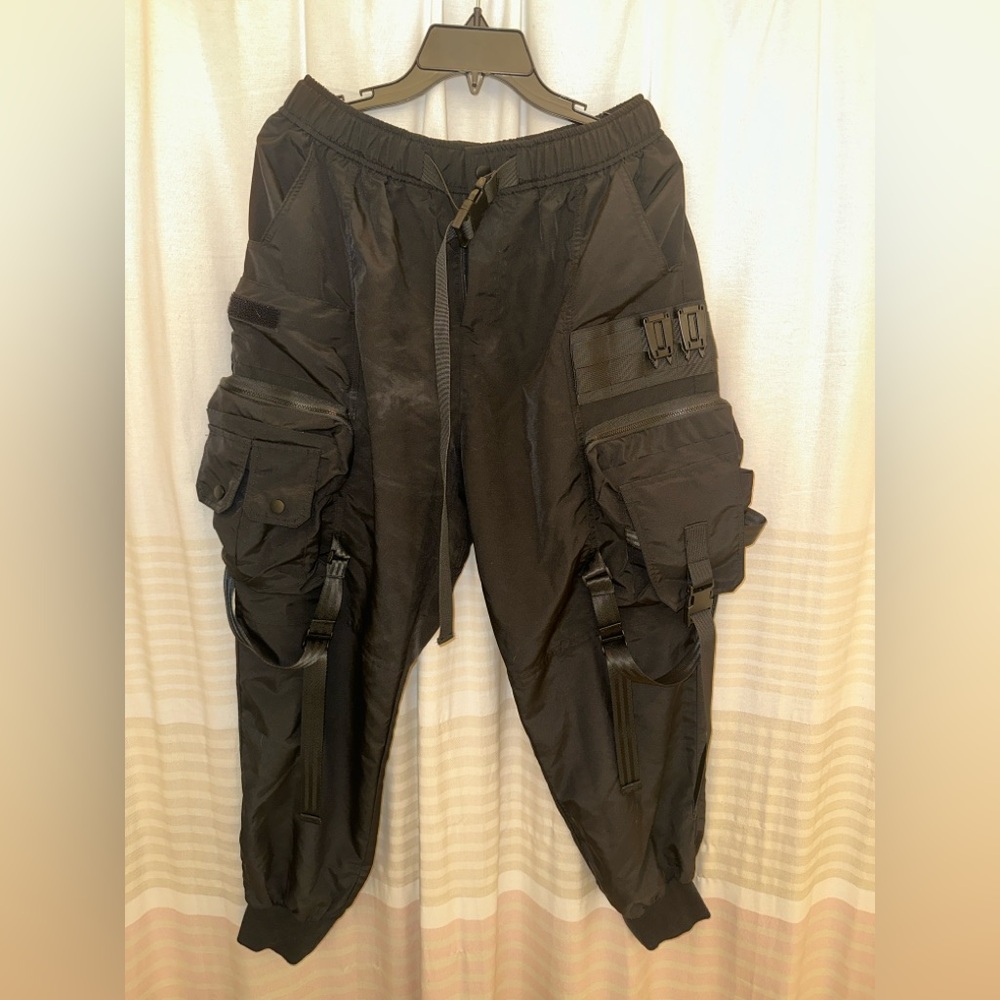 Streetwear strap jogger